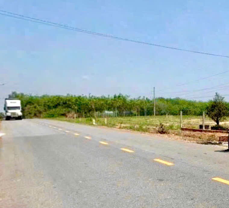 BÁN NHANH 2023M2 ĐẤT NGAY KCN ĐANG H.ĐỘNG ĐÔNG CÔNG NHÂN LÀM VIỆC. GIÁ 190TR/SỔ