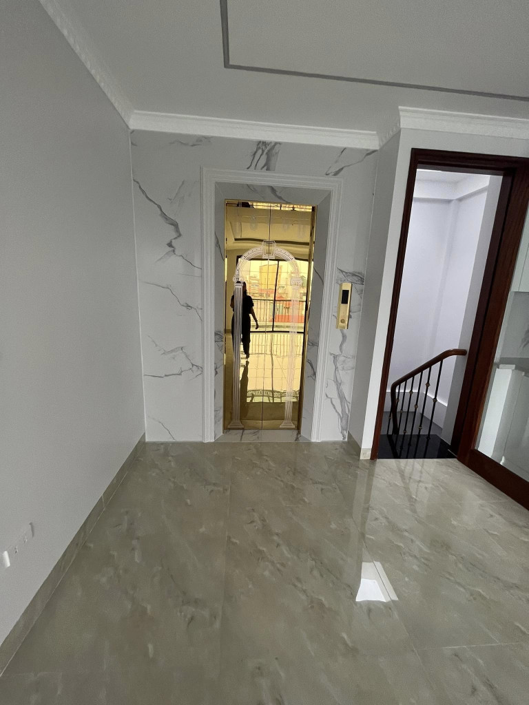 🏡 Nhà đẹp Lê Trọng Tấn – 50m² x 5T – Thang máy – giá siêu đẹp