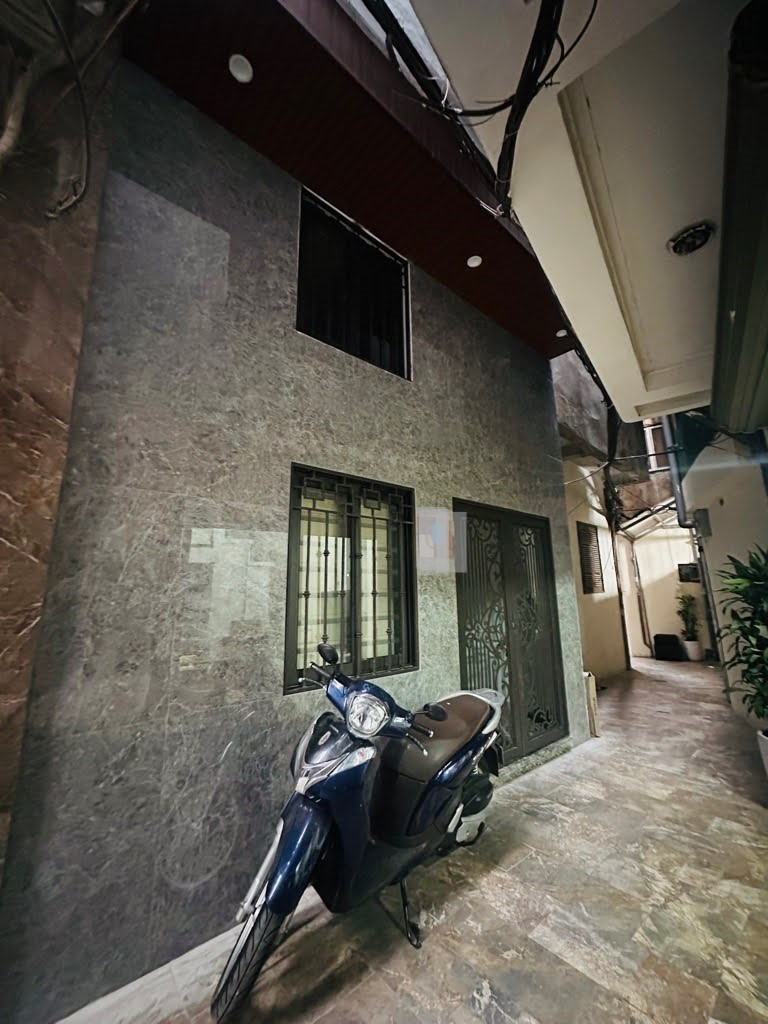 BÁN NHÀ 3 TẦNG, 18M2, PHỐ BẠCH MAI -  HAI BÀ TRƯNG - GIÁ HỜI 3 TỶ HƠN