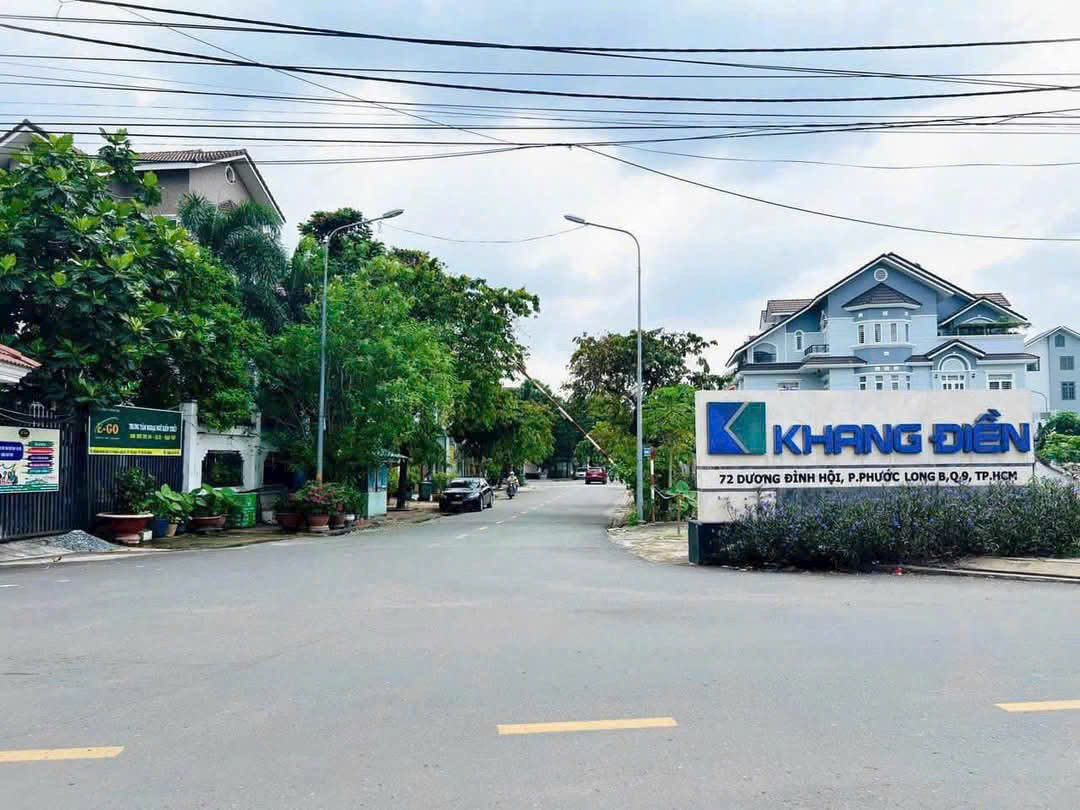 BDS HVL - Biệt thự căn góc 2MT trục đường chính khu dân cư Khang Điền - Gia Hoà còn thơm mùi nước sơn.