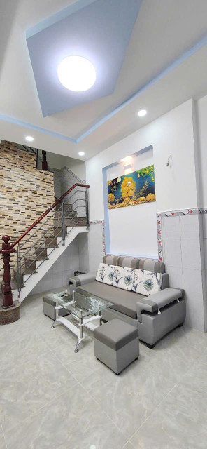 Nhà mới 2lầu/ST đúc hẻm 157 Dương Bá Trạc P1Q8