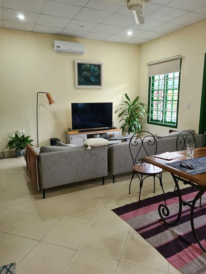 Bán nhà Cửa Bắc, Ba Đình, 62m2, 5 tầng, Mt 6m, chỉ 21 tỷ