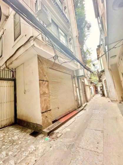 TÔI CẦN BÁN NHÀ NGÕ 79, PHỐ 8/3,LÔ GÓC, KD 32M2, 5 TẦNG, MT4.1M GIÁ 6.2 TỶ
