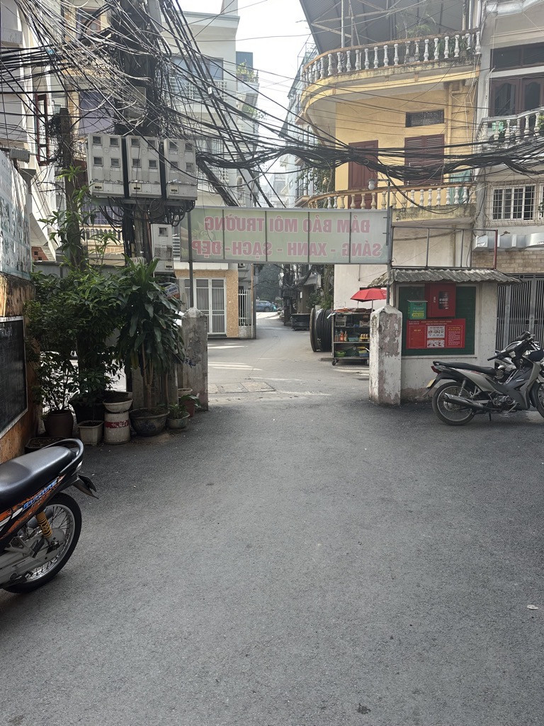 Lạc Long Quân Tây Hồ - ô tô vào nhà - 123m MT 6m - chỉ 30 tỷ