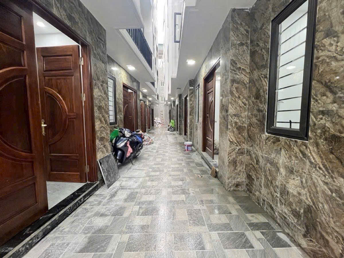 Bán nhà Ngọc Thụy, 30m2, 5 tầng, Mt 4.08m, dân trí cao, hàng xóm thân thiện, giá 6.15 tỷ