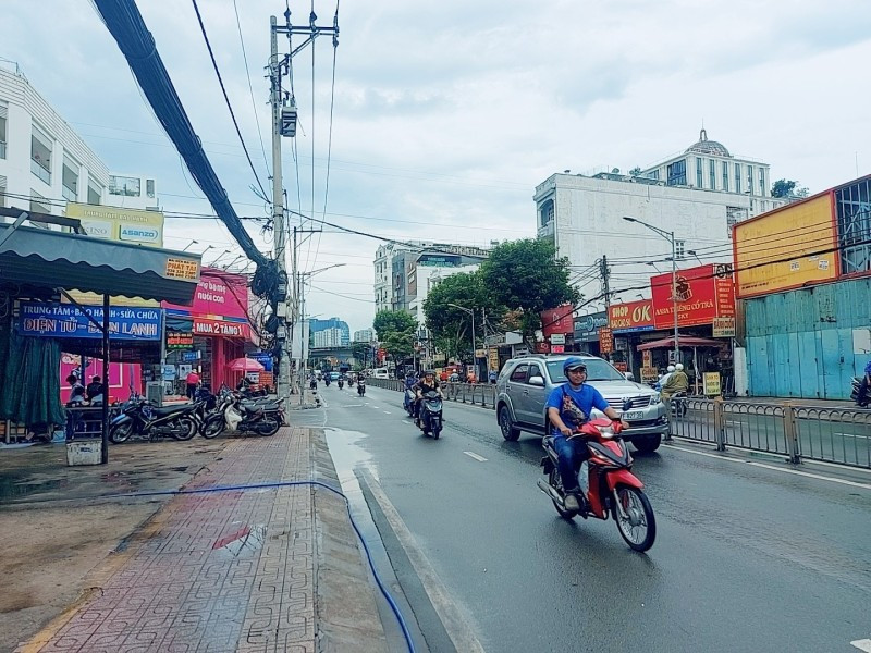 C131 🔥 BÁN NHÀ MẶT TIỀN NGUYỄN THỊ THẬP, QUẬN 7 - NGAY PHÚ MỸ HƯNG - DÒNG TIỀN ỔN ĐỊNH - GIÁ CHỈ 21 TỶ 🔥