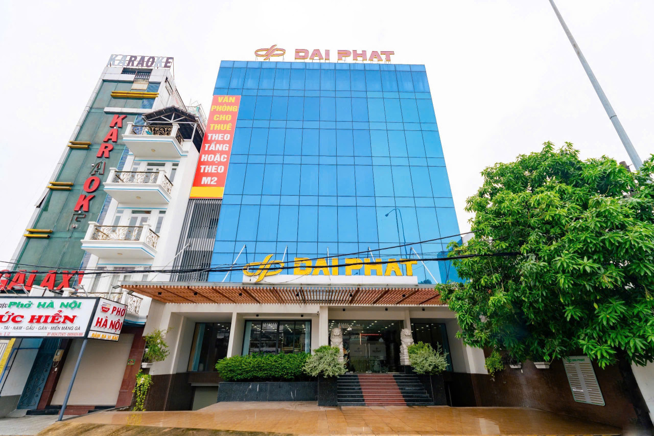 BÁN TÒA NHÀ VĂN PHÒNG CAO CẤP – NGAY NGÃ TƯ GA, QUẬN 12 – THU NHẬP 350TR/THÁNG – GIÁ 124 TỶ