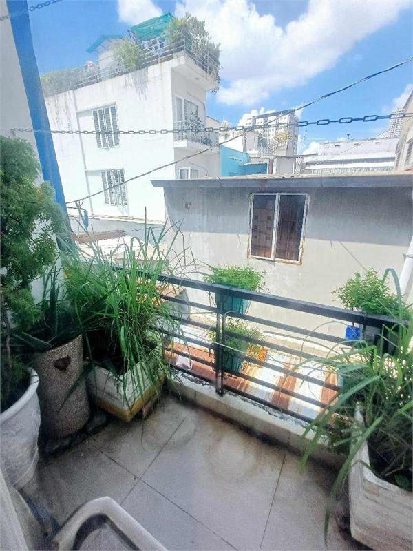 NHÀ ĐẸP Q8 NGAY CẦU CHỬ Y HẺM RỘNG KINH DOANH
