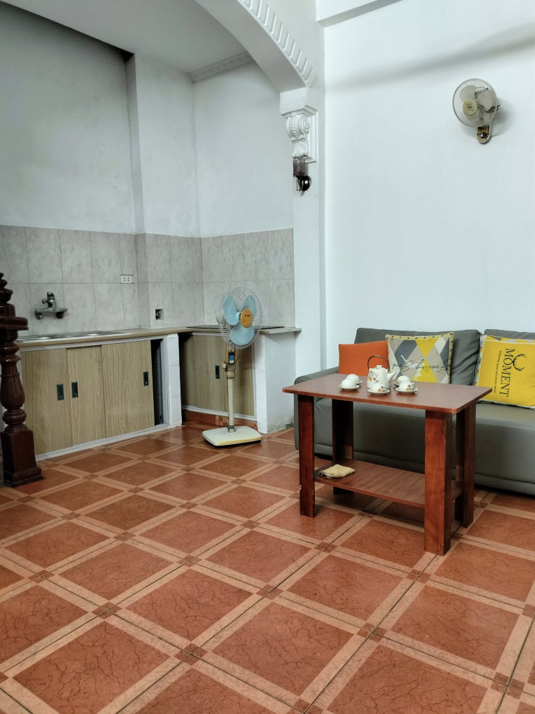 Bán nhà đường Kim Giang, Hoàng Mai, 6 tầng dân xây, gần phố