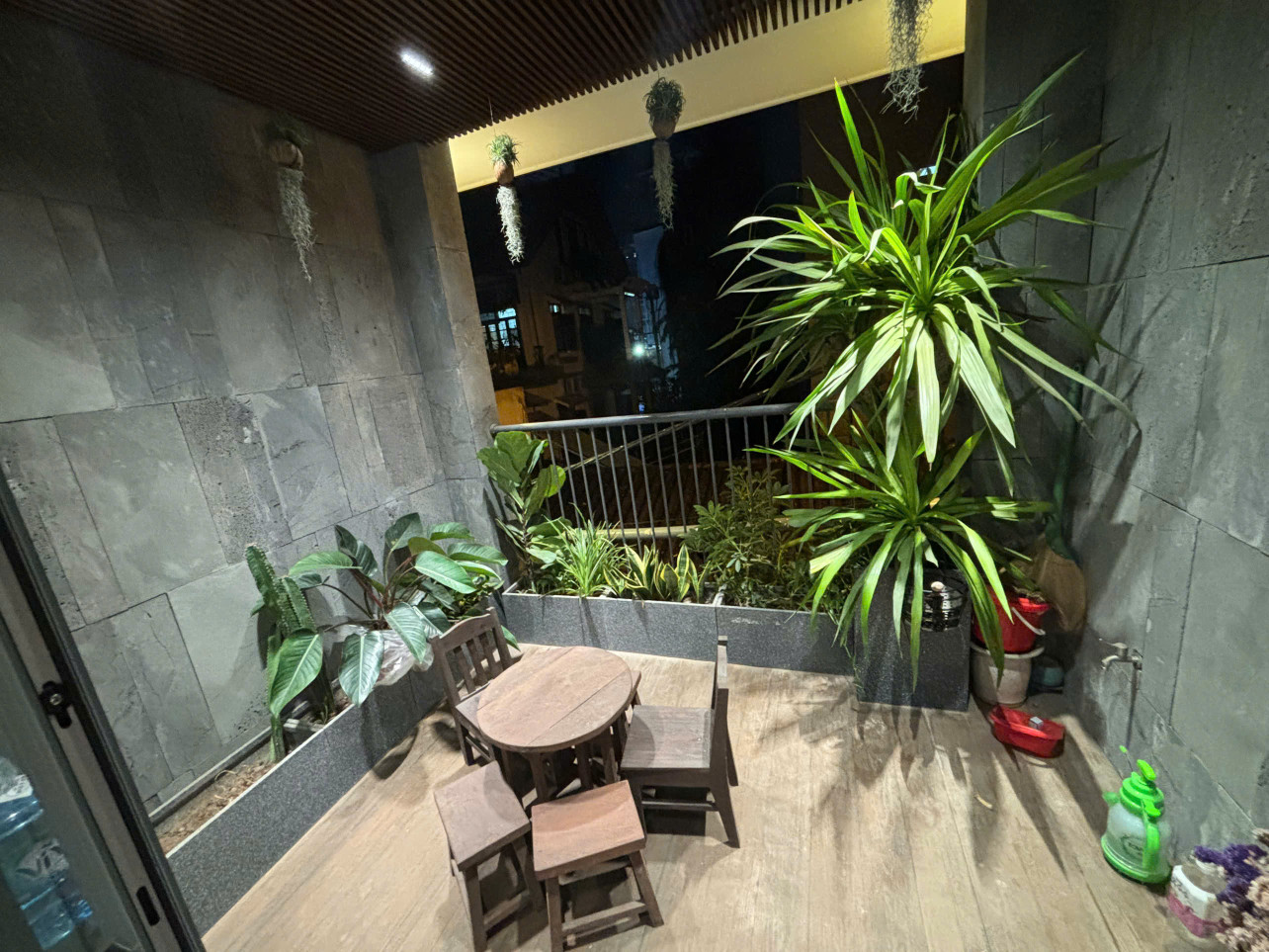 BÁN NHÀ KHƯƠNG ĐÌNH, THANH XUÂN. 61M2 6 TẦNG MT 4M GIÁ 15 TỶ- OTO TRÁNH- NHÀ ĐẸP 6 TẦNG THANG MÁY.