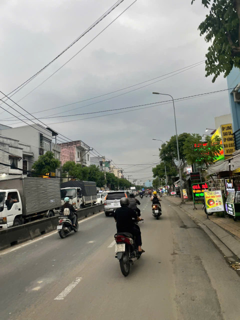 Bán nhà mặt tiền 9,7x28m giá 16 tỷ Đường Nguyễn Thị Sóc