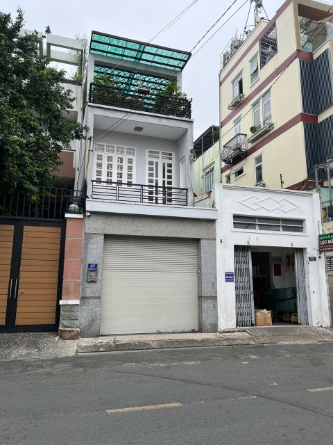 BÁN NHÀ MẶT TIỀN 4 M Ở TÂN BÌNH GIÁP Q.10 & Q.11