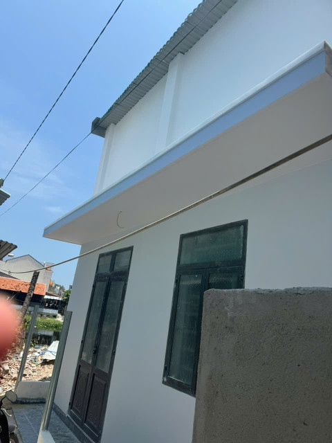 Bán nhà mới xây hẻm Phương Sài Tp Nha Trang. Nhà có gác lửng. Giá rẻ