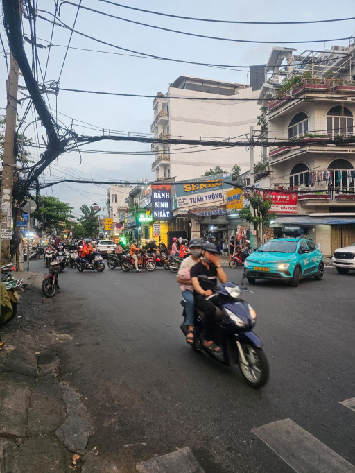 Bán nhà mặt tiền trung tâm quận Tân Phú - phường Hòa Thạnh - 2 tầng - 100m2 - 4.1x25 - Chỉ 11 tỷ