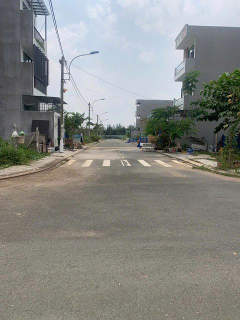 Bán đất ngay Đảo ngọc Long Phước Giá chỉ 1.59 TỶ, Sổ riêng ngay MT Đường số 8, Long Phước, Quận 9