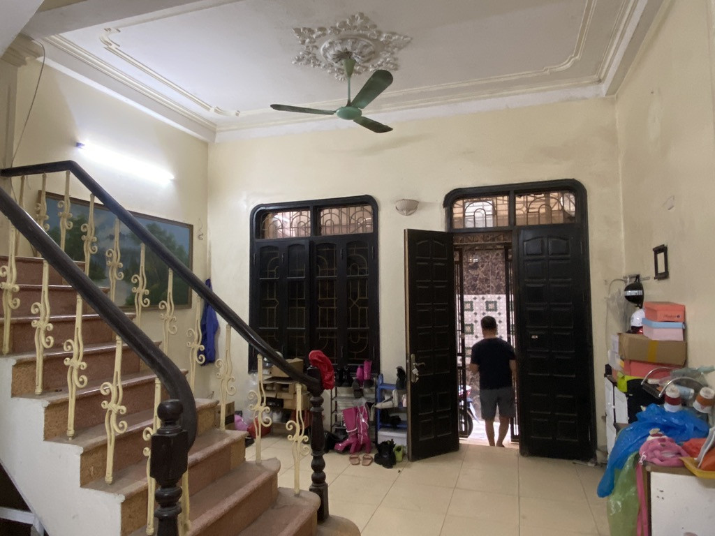 Bán nhà Nguyễn Khánh Toàn, Cầu Giấy, 46m2, 4 tầng, Mt 5m, chỉ 10.2 tỷ