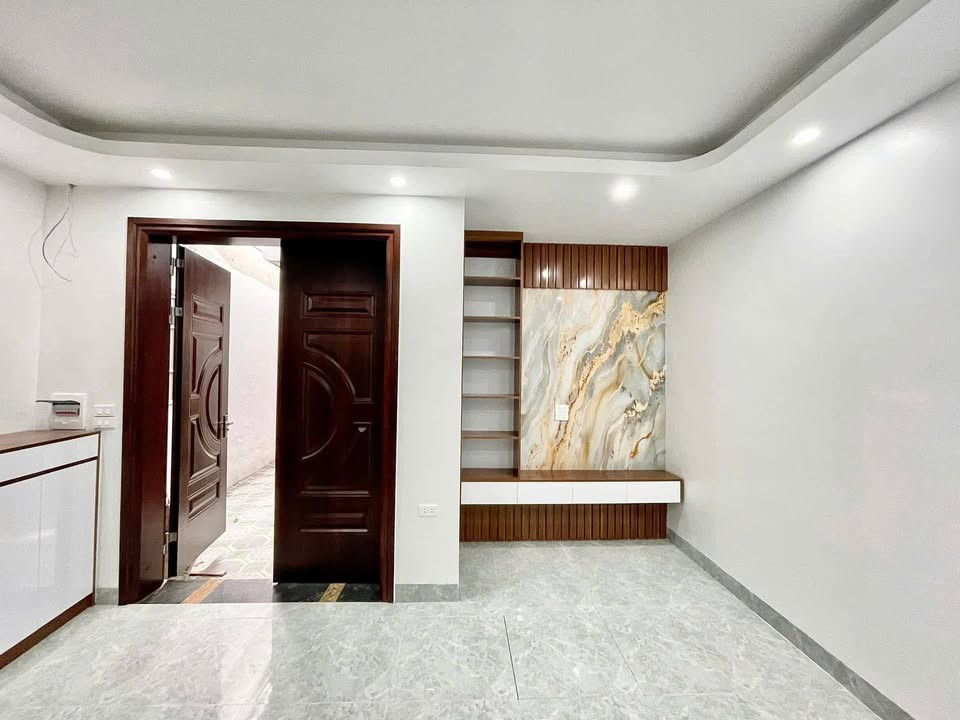 💎 Bán nhà 4 tầng Phố Lụa Vạn Phúc – 40m², 4PN – Giá hời