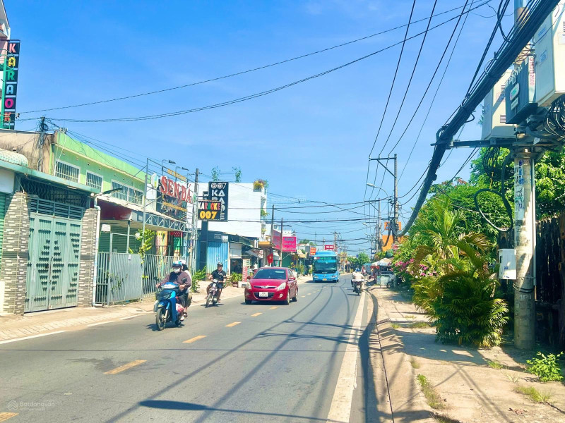 Bán nhà mặt tiền 30x70m giá 40 tỷ Đỗ Văn Dậy
