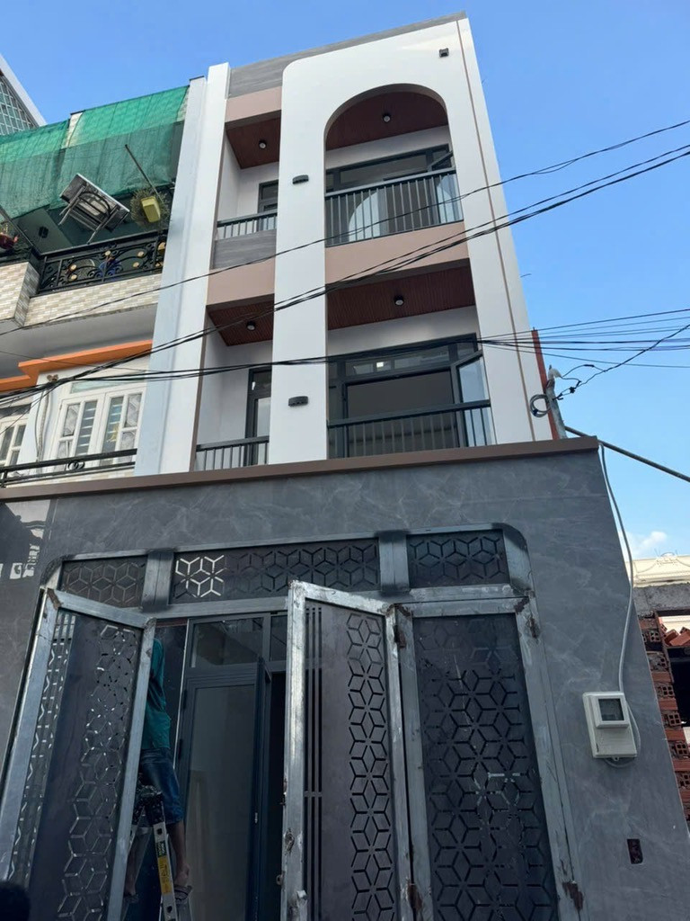 GẤP BÁN SIÊU PHẨM VỪA HOÀN THIỆN 70m2 3 tầng HXT nhỉnh 4,x tỷ