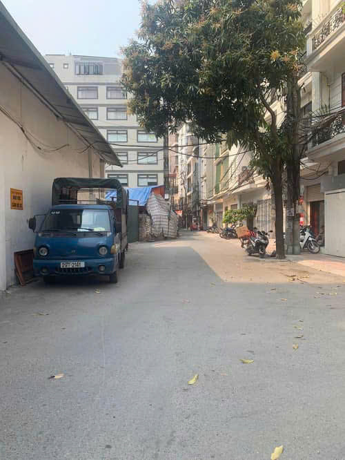 LÔ GÓC 3 MẶT NGÕ - Ô TÔ TẢI QUA NHÀ - MẢNH ĐẤT VÀNG TRUNG TÂM BA ĐÌNH
- NGÕ THÔNG KINH DOANH
