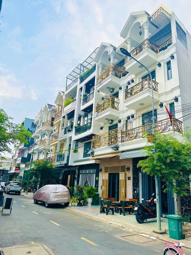 Bán nhà hẻm xe hơi né nhau, cách thạnh xuân 13, 30m2, phường thạnh xuân q12, nhà thông thoáng sạch sẽ, sổ vuông.DT: 52m2 giá nhỉnh 6 tỷ