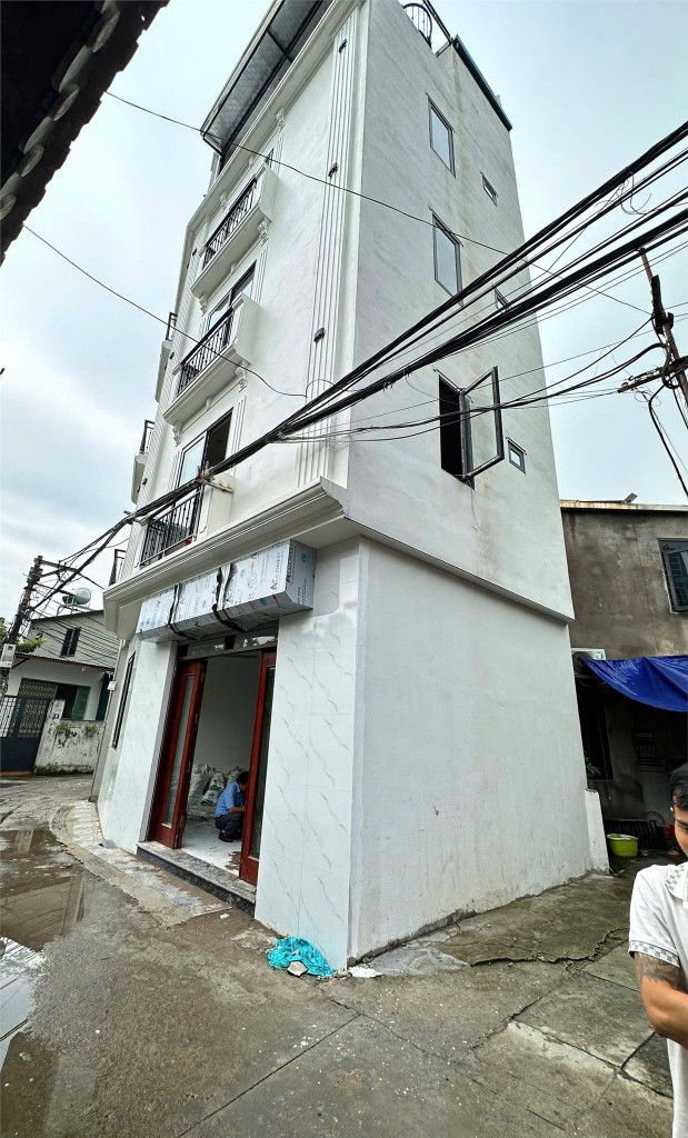 NHÀ ĐẸP - GIÁ TỐT - Chính Chủ Cần Bán CĂN Nhà MỚI XÂY 5 TẦNG Tại THẠCH BÀN, LONG BIÊN,TP HÀ NỘI