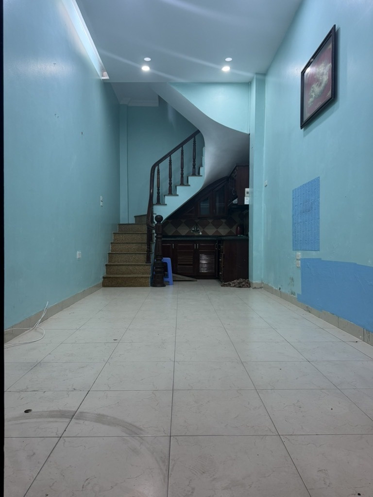 BÁN NHÀ -PHỐ TÔN ĐỨC THẮNG-5TẦNG -NHÀ ĐẸP Ở NGAY- Ô TÔ ĐỖ CỬA -KD