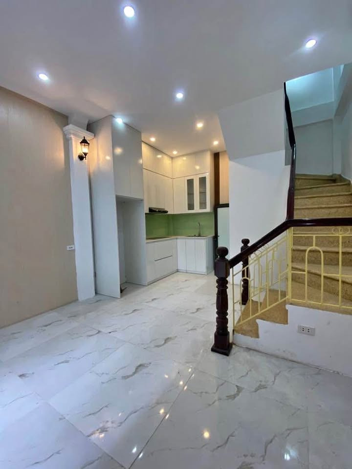 NHÀ ĐẸP TRƯỜNG CHINH LÔ GÓC 2 MẶT THOÁNG - 9 PHÒNG KHÉP KÍN- DT 42M2 GIÁ NHỈNH 8 TỶ