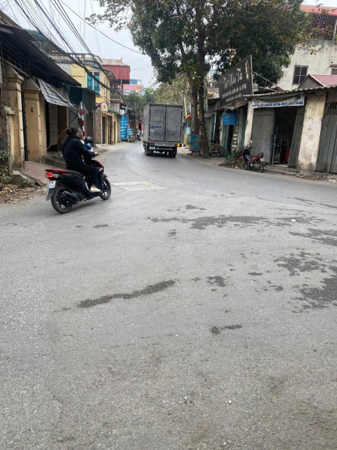 ..Mảnh đất đẹp rộng 48m, ô tô, Đông Mỹ, ngõ nông chỉ 4.5 tỷ