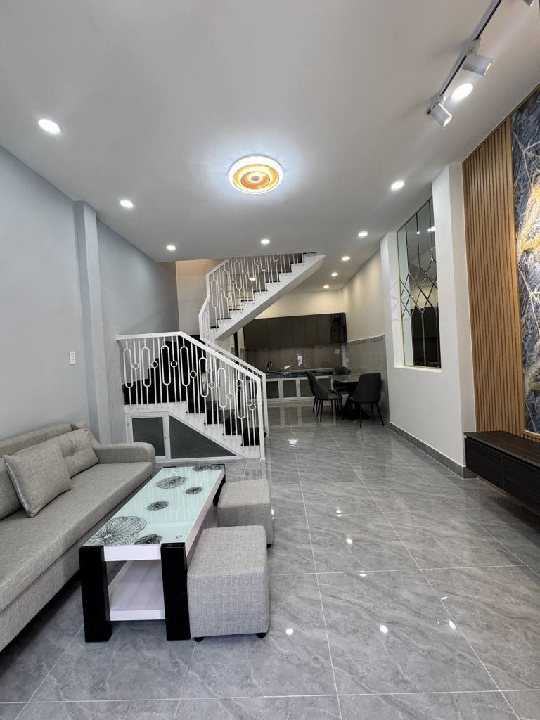 Bán nhà đẹp 40m2 2pn 2wc nguyễn sỹ sách tân bình dọn vào ở ngay