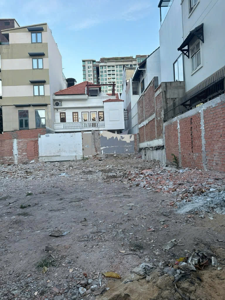 🏡 BÁN NHÀ ĐẸP – THẢO ĐIỀN, QUẬN 2 – NGUYỄN VĂN HƯỞNG