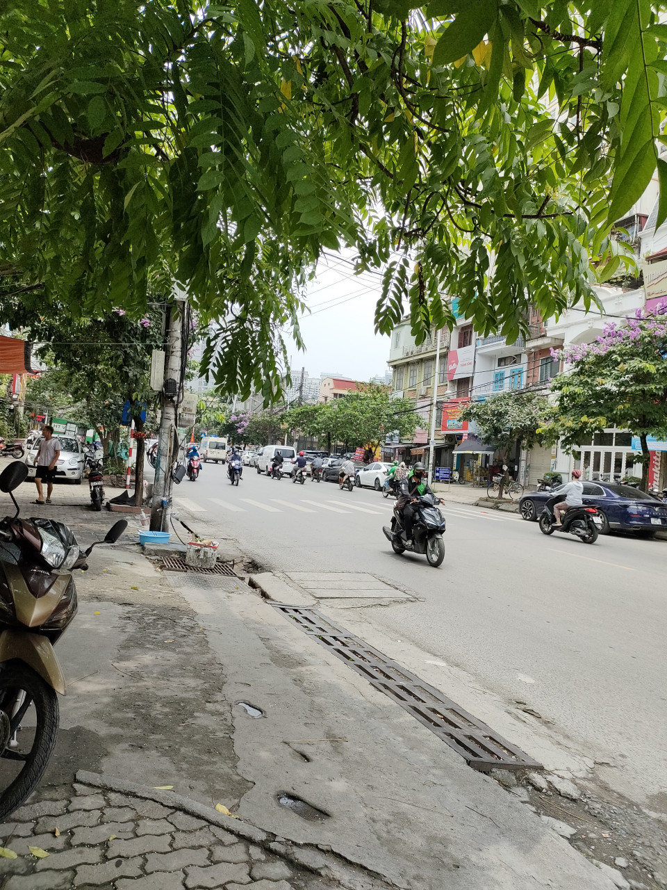 Bán gấp nhà kinh doanh ô tô Đô thị Ao Sào 114m/240m, 4 tầng, mặt tiền 20m, 65 tỷ.
