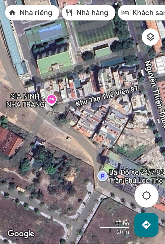 Bán nhà hẻm oto Nguyễn Thiện Thuật ( khu tập trung thể Bệnh Viện Quân Y 87 ) Tp Nha Trang. Gần biển, thông ra Khu Sân Bay, tập trung du lịch.