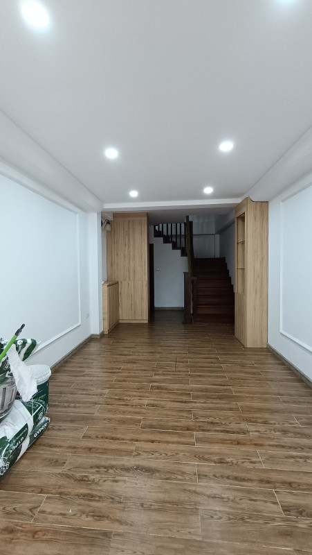 Bán nhà riêng phố Phạm Ngọc Thạch Đống Đa, nhà đẹp, ô tô tránh, 2 vỉa hè kinh doanh