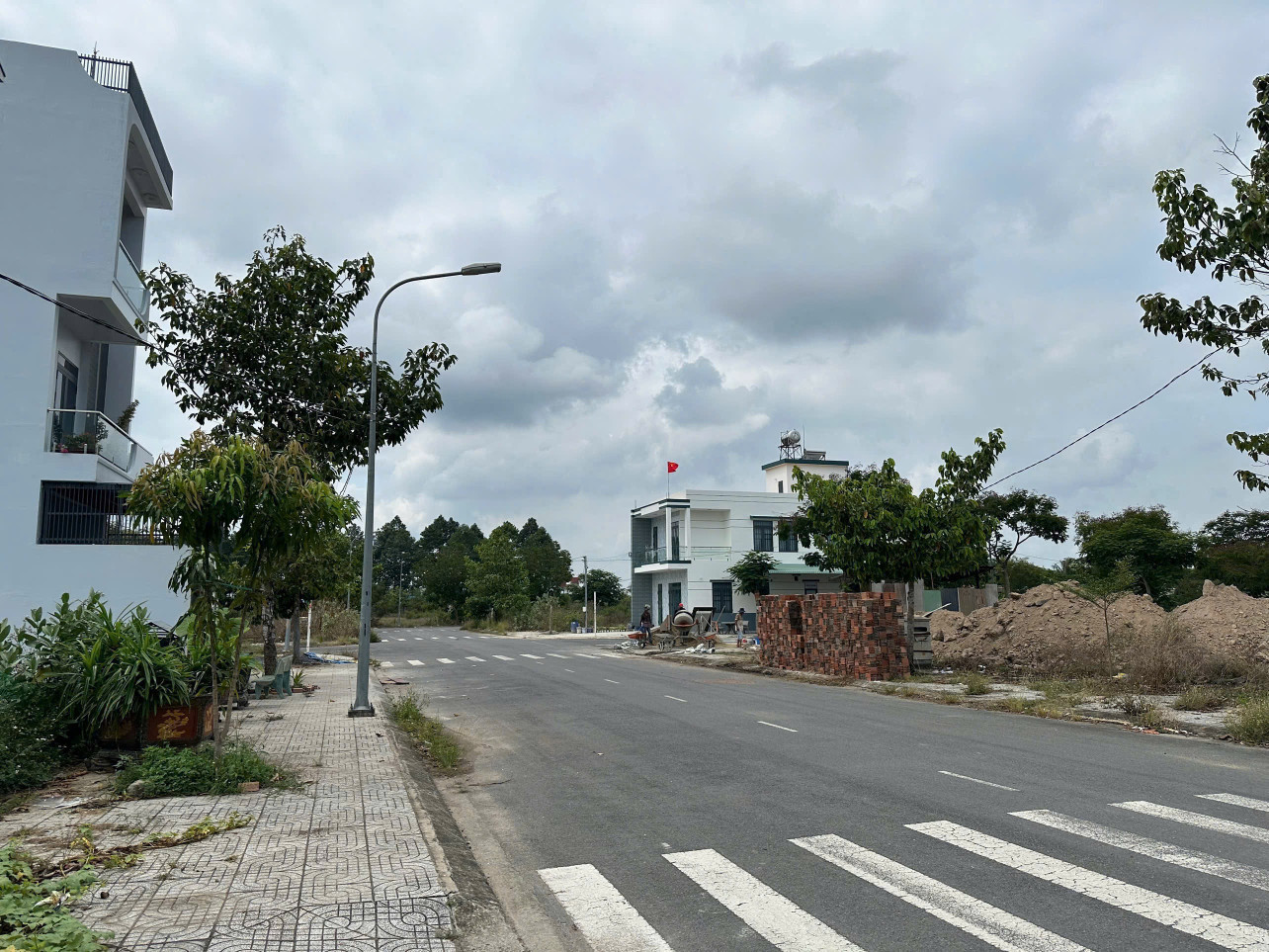 Cần Bán Gấp – Đất Biên Hòa 95m²,  mặt tiền Lê Duẩn đối diện 3 trường học các cấp