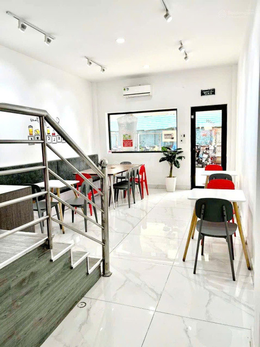 MẶT TIỀN KINH DOANH TRẦN HƯNG ĐẠO , QUẬN 5, 5 TẦNG BTCT KIÊN CỐ, 7PN, NGANG 4, GIÁ 27 TỶ TL