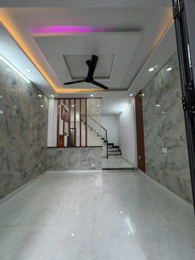 BÁN NHÀ GÒ XOÀI - LÊ VĂN QUỚI - BÌNH TÂN - HẺM 6M - 40M2 - 3 TẦNG - CHỈ 4.2 TỈ