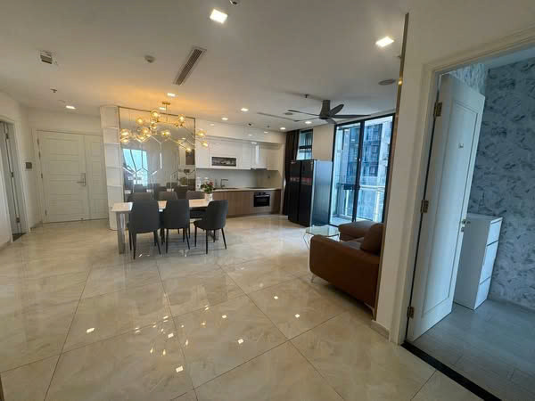 BDS HVL Cho thuê căn hộ 3 phòng ngủ full nội thất, Toà Aqua 1 Vinhomes Golden River, view Thảo cầm viên , căn góc 2 ban công rất thoáng mát.