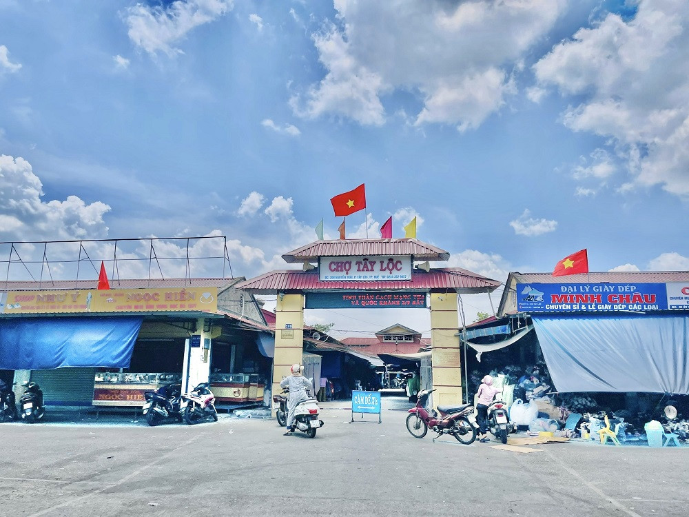 🔥 Bán nhà mặt tiền Lê Đại Hành, view chợ Tây Lộc , quận Phú Xuân, TP Huế ❌ 7,X Tỷ - 108m2 ❌