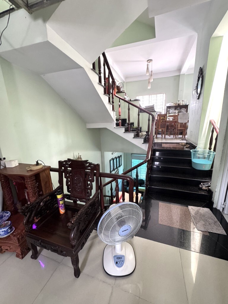 Bán nhà hai mặt phố quận 6 - Đang cho thuê tầng trệt dòng tiền 17tr/th -  4 tầng BTCT - 13 tỷ