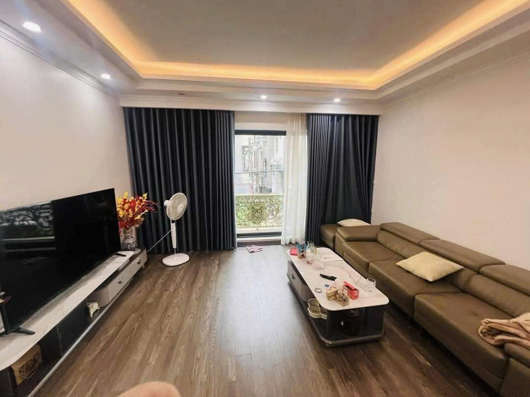 BÁN NHÀ TRẦN QUỐC HOÀN, PHÂN LÔ, ÔTÔ ĐỖ 2 ĐẦU, VỈA HÈ, KINH DOANH ĐỈNH, 41M2 x 5 TẦNG, GIÁ 13 TỶ 750
