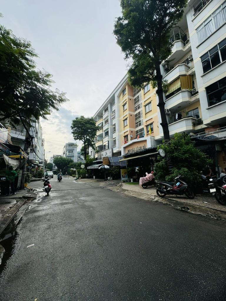 BÁN NHÀ ĐẸP MẶT TIỀN KHU TÊN LỬA – 4 TẦNG CHỈ 8.5 TỶ – Ở NGAY – KINH DOANH ĐỈNH