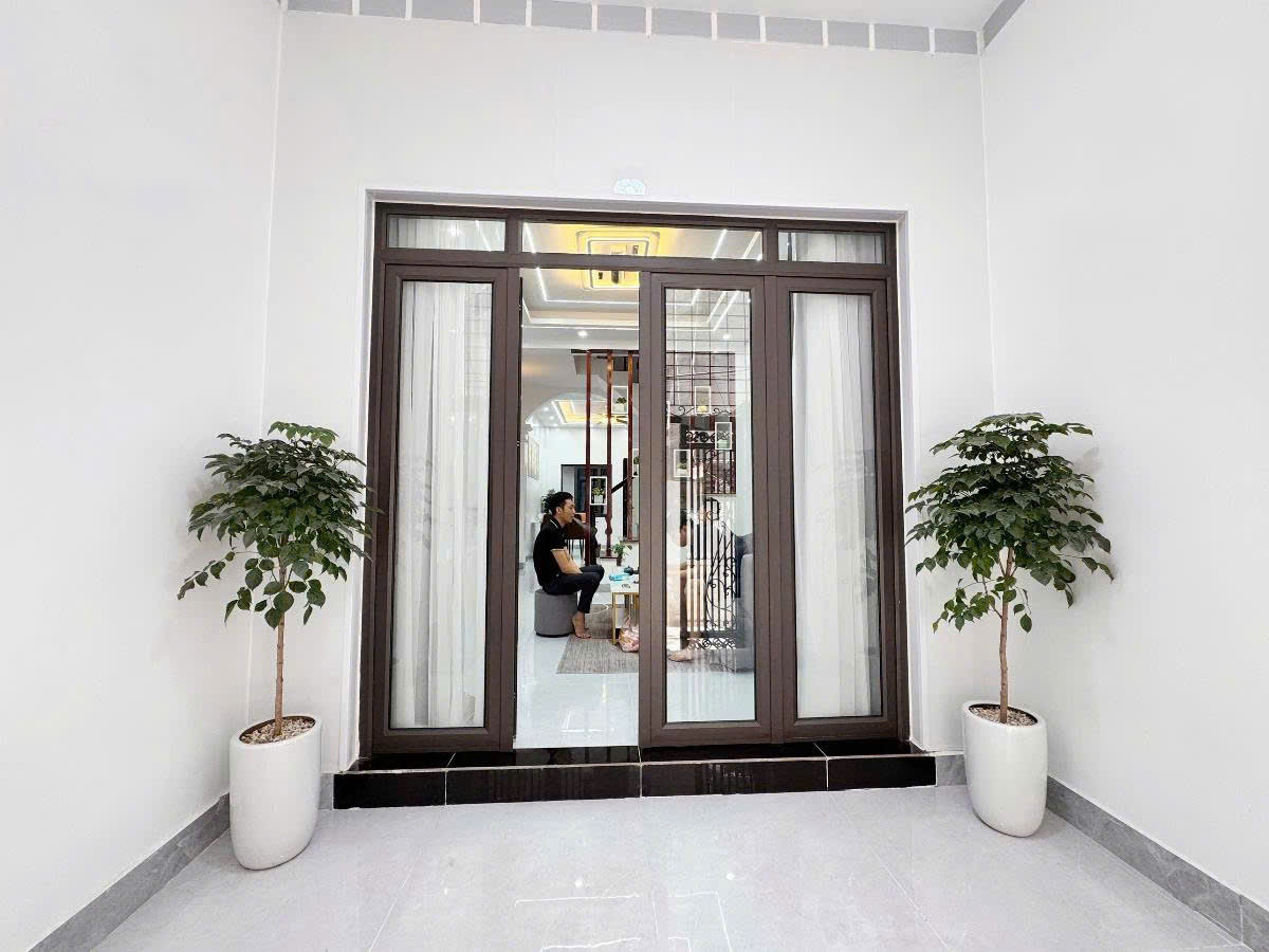Đống Đa - Tôn Đức Thắng - Khâm Thiên - Ngõ rộng - 32 m - 4 Tầng - 4 PN - 5,6 tỉ.