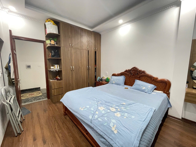 Bán nhà đường Hoàng Đạo Thành, Thanh Xuân, nhà đẹp full nội thất, 6 tầng thang máy, ô tô đỗ cửa