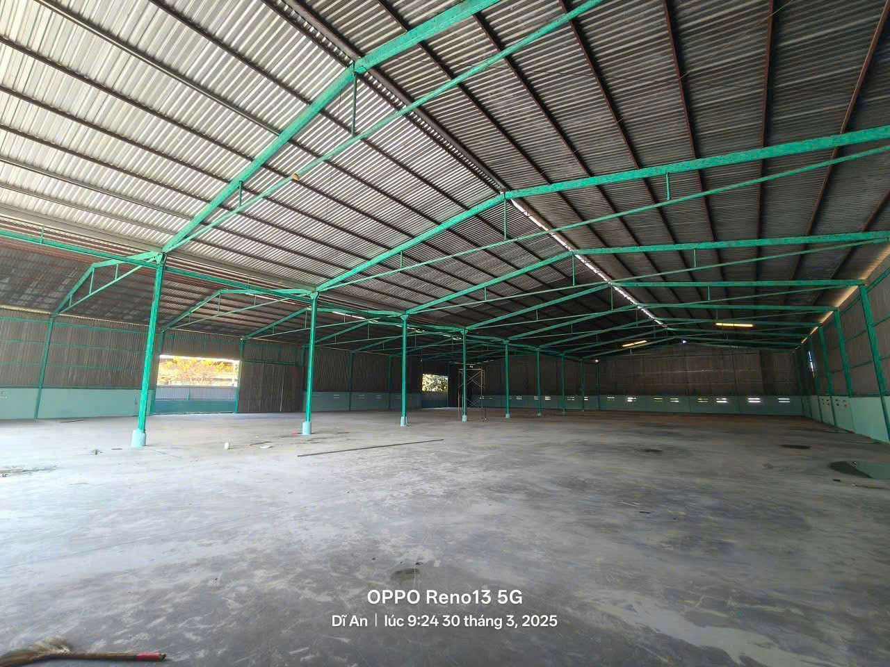 Cho thuê kho xưởng 5.000m² Dĩ An Bình Dương, container 24/7, giá chỉ 150tr/tháng