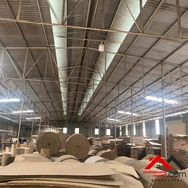 Cho thuê xưởng 1.800m² Định Hòa, Thủ Dầu Một, Bình Dương – gần vòng xoay, giá 45tr/tháng, phù hợp cơ khí, kho hàng