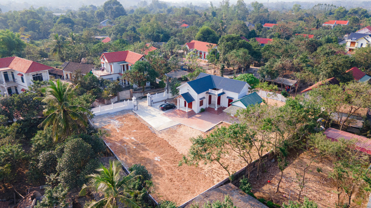 BÁN ĐẤT, BIỆT THỰ NHÀ VƯỜN MỚI XÂY DỰNG TẠI ĐẠI ĐÌNH - TAM ĐẢO
