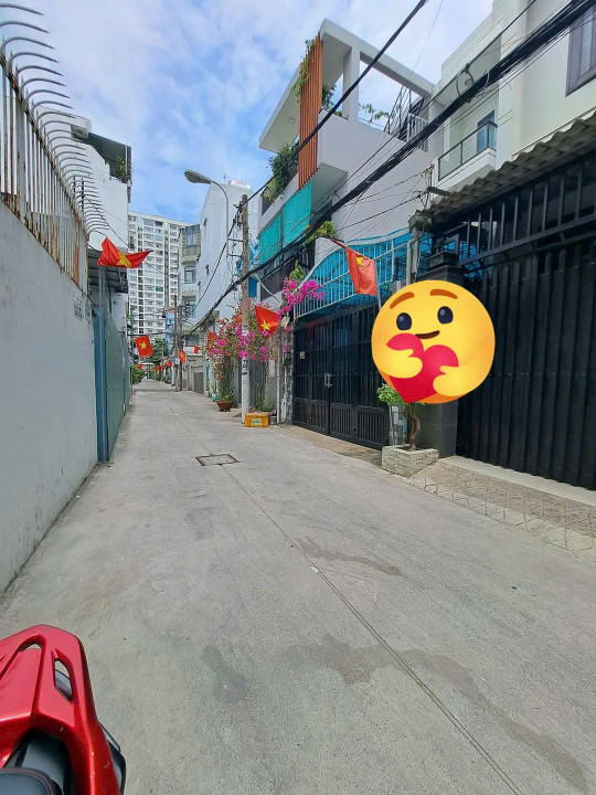 BÁN NHÀ 3 TẦNG – TRẦN XUÂN SOẠN, Q7 – Ô TÔ ĐỖ CỬA – CHỈ NHỈNH 8 TỶ