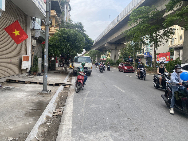 Bán nhà Mặt phố Yên Lãng (Đống Đa) 36/65m, Cấp 4, mt 3.5m, giá 23 Tỷ