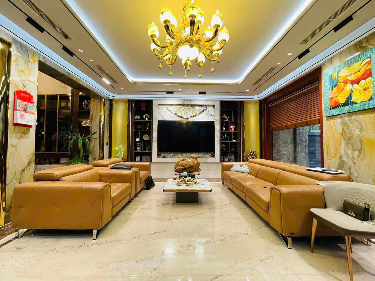 BÁN BIỆT THỰ PHỐ CHÙA LÁNG - 152M² - MT 8M - GARA Ô TÔ - NỘI THẤT TIỀN TỶ - GIÁ CHỈ 41,5 TỶ